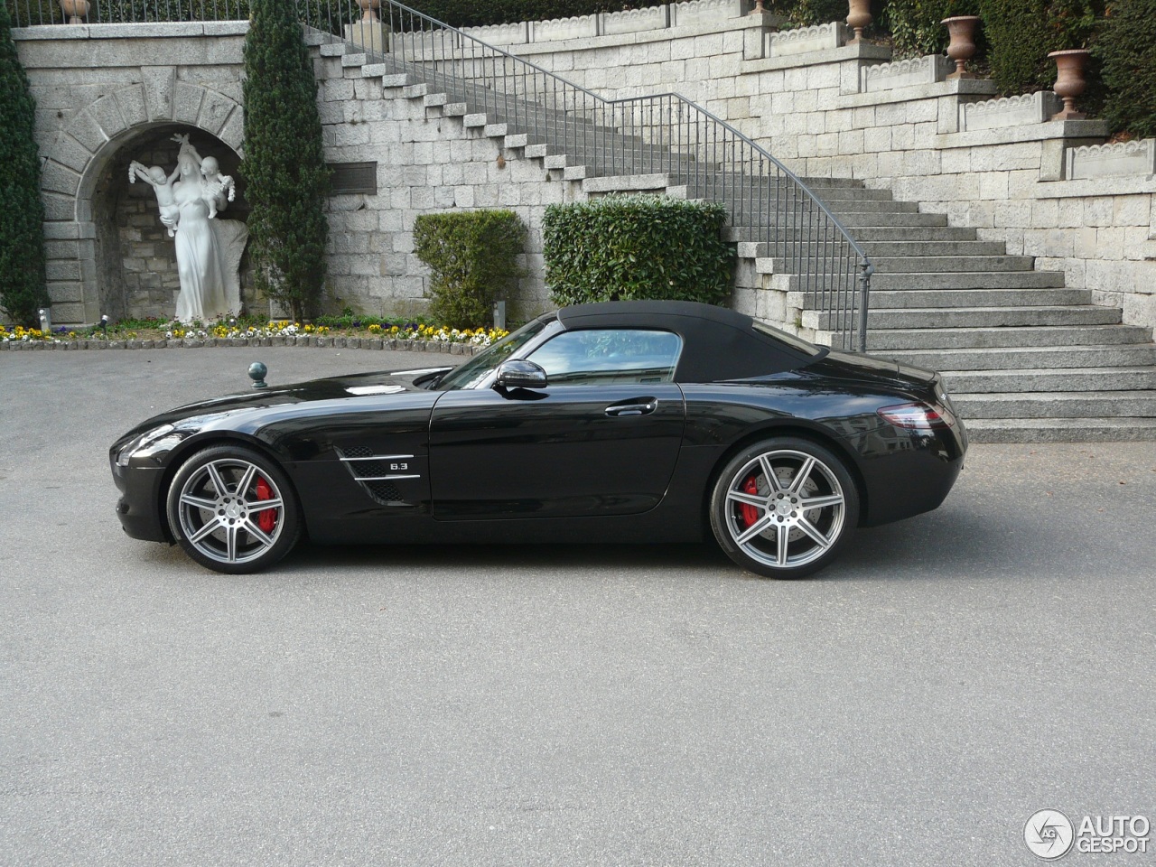 Mercedes-Benz SLS AMG Roadster