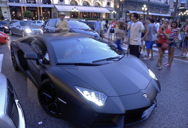 Lamborghini Aventador LP700-4