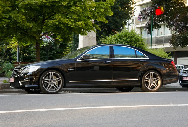 Mercedes-Benz S 63 AMG W221 2010