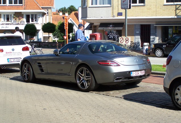 Mercedes-Benz SLS AMG