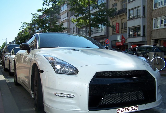 Nissan GT-R 2011