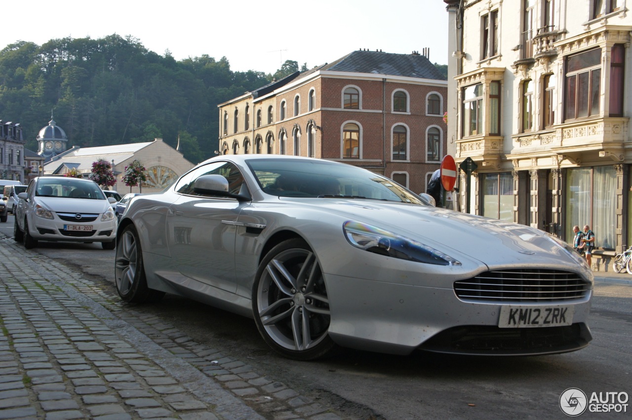 Aston Martin Virage 2011