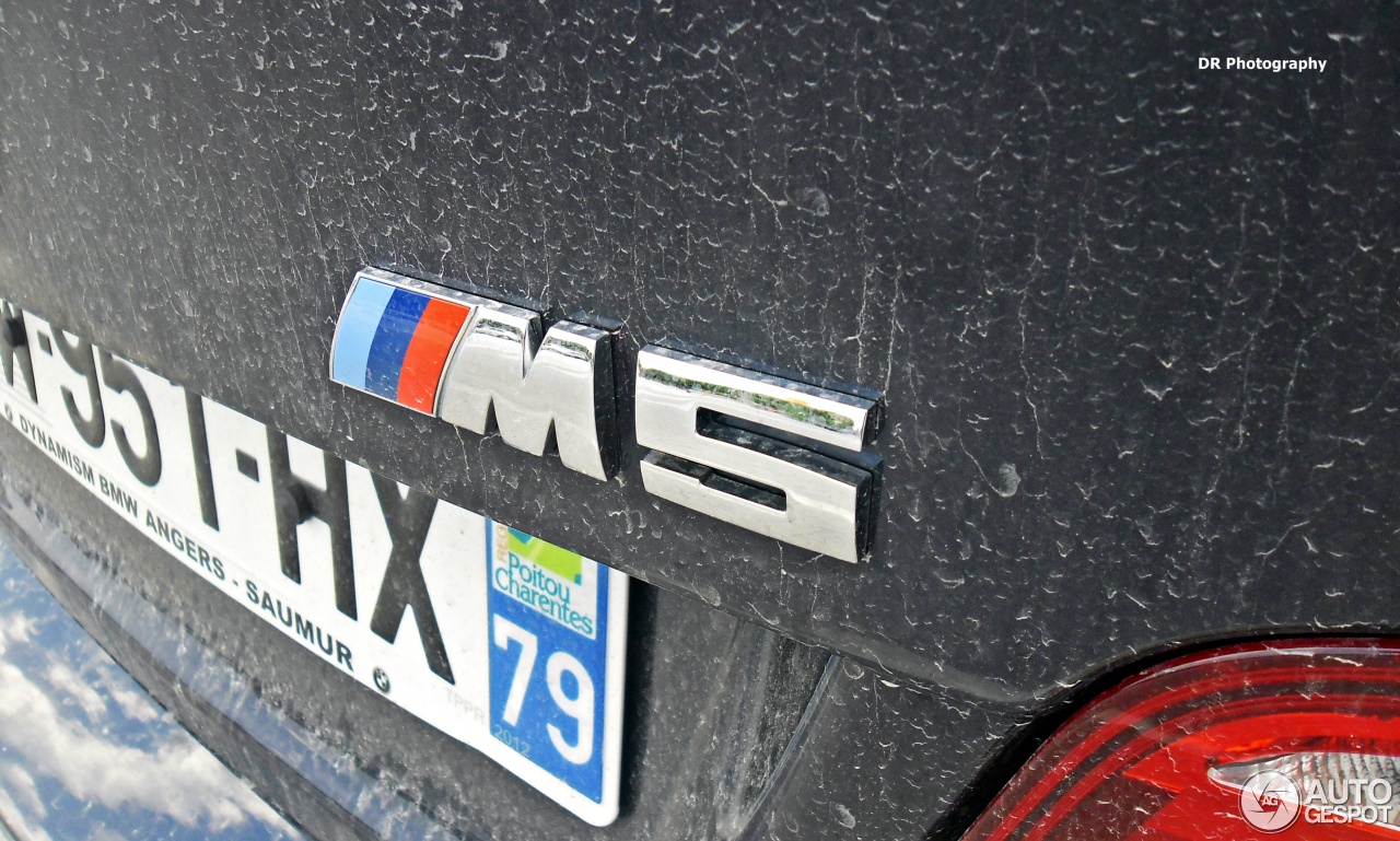 BMW M5 F10 2011