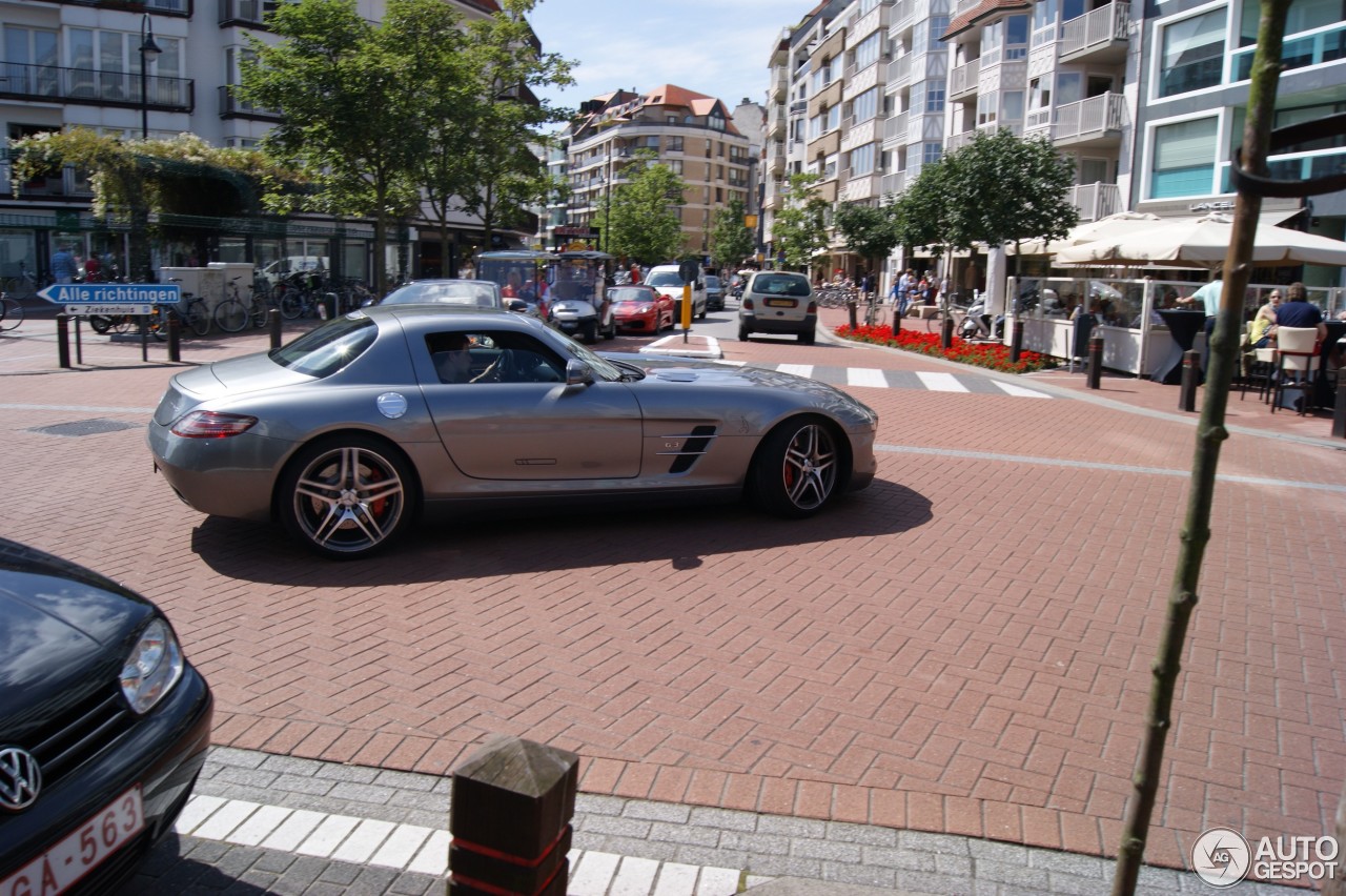 Mercedes-Benz SLS AMG