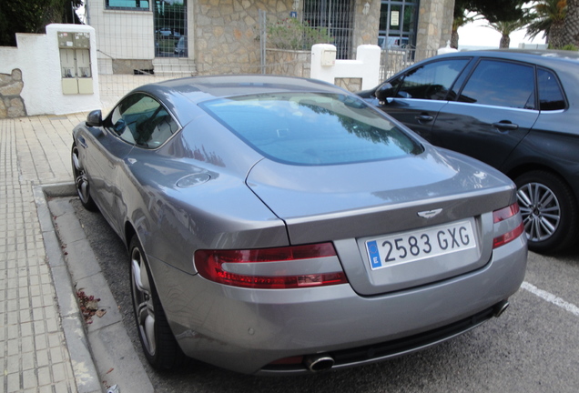 Aston Martin DB9