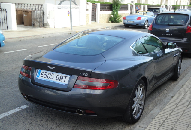 Aston Martin DB9