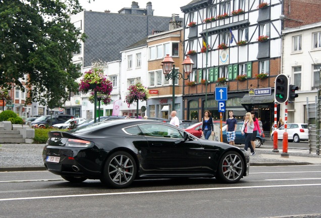 Aston Martin V8 Vantage S