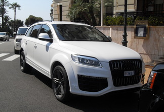 Audi Q7 V12 TDI