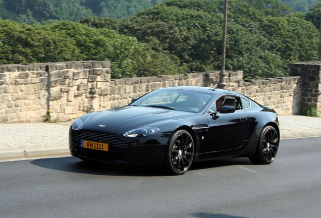 Aston Martin V8 Vantage