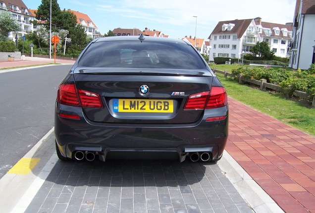 BMW M5 F10 2011