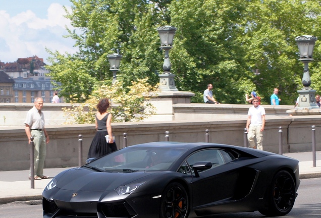 Lamborghini Aventador LP700-4