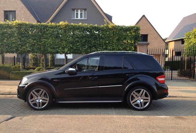 Mercedes-Benz ML 63 AMG W164 2009