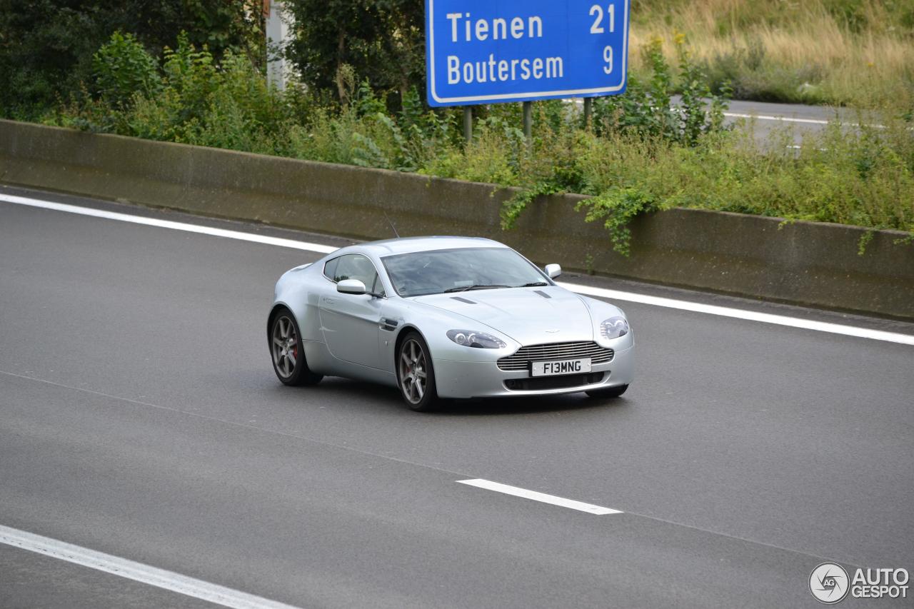 Aston Martin V8 Vantage