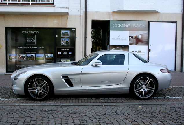 Mercedes-Benz SLS AMG