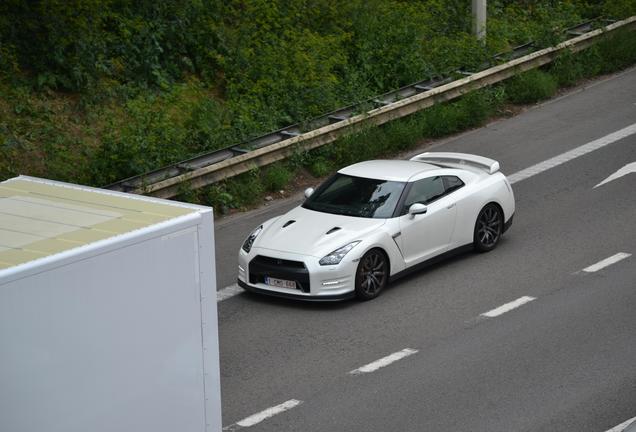 Nissan GT-R 2011