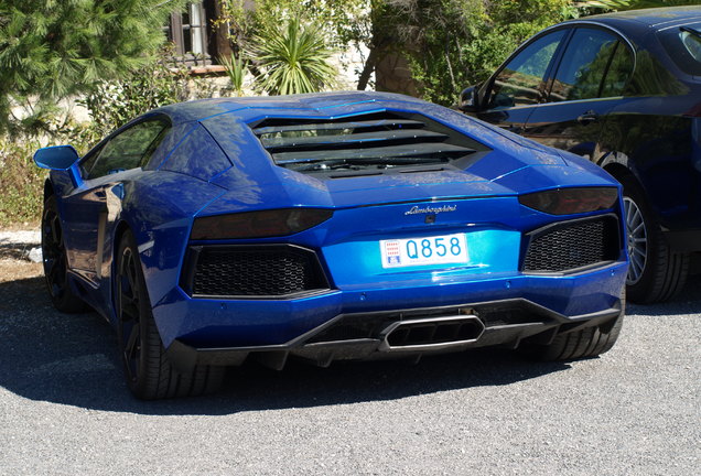 Lamborghini Aventador LP700-4