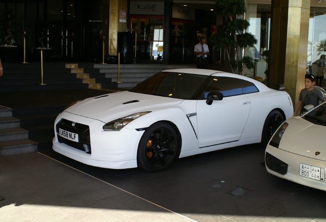 Nissan GT-R