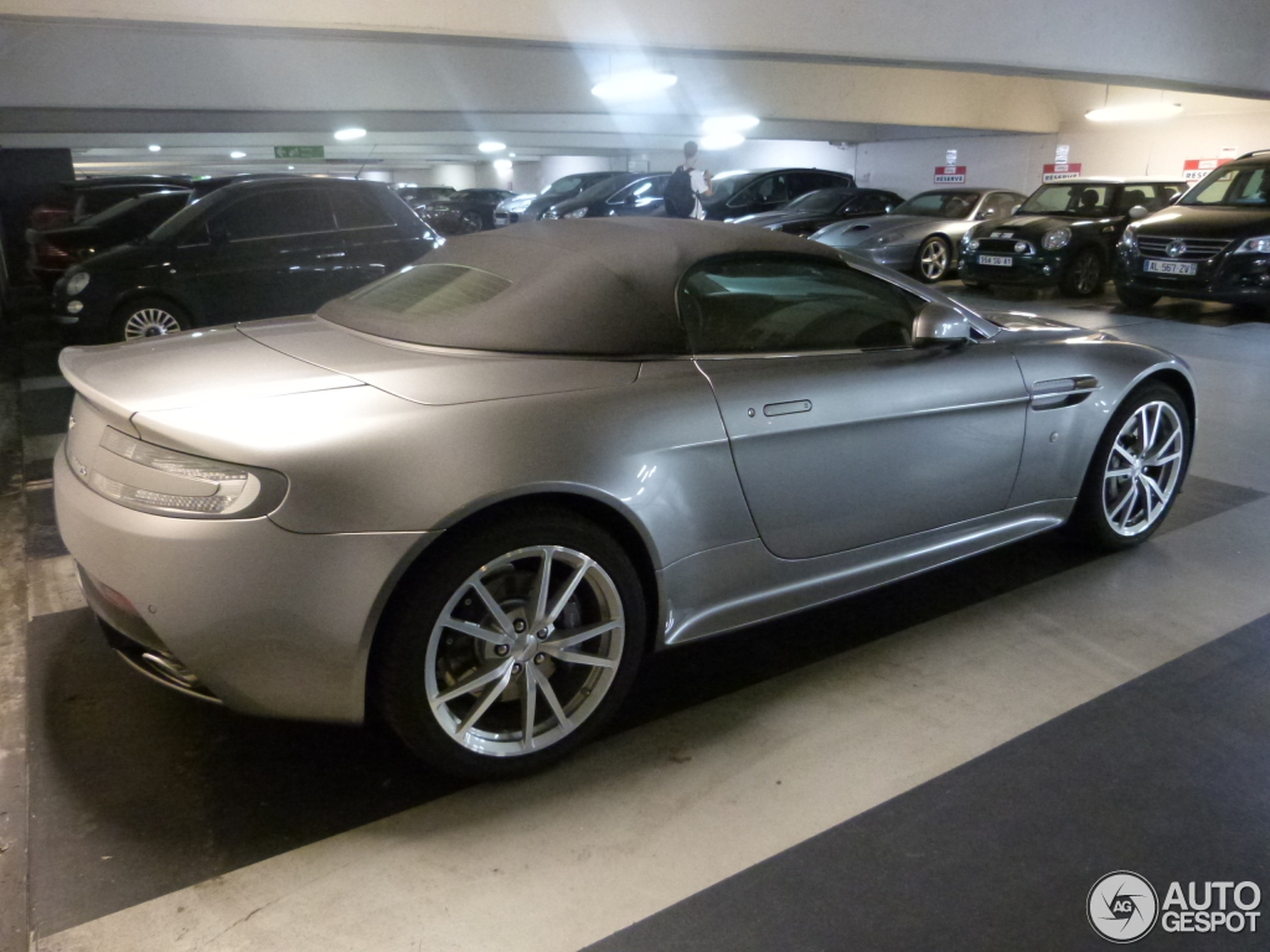 Aston Martin V8 Vantage S Roadster