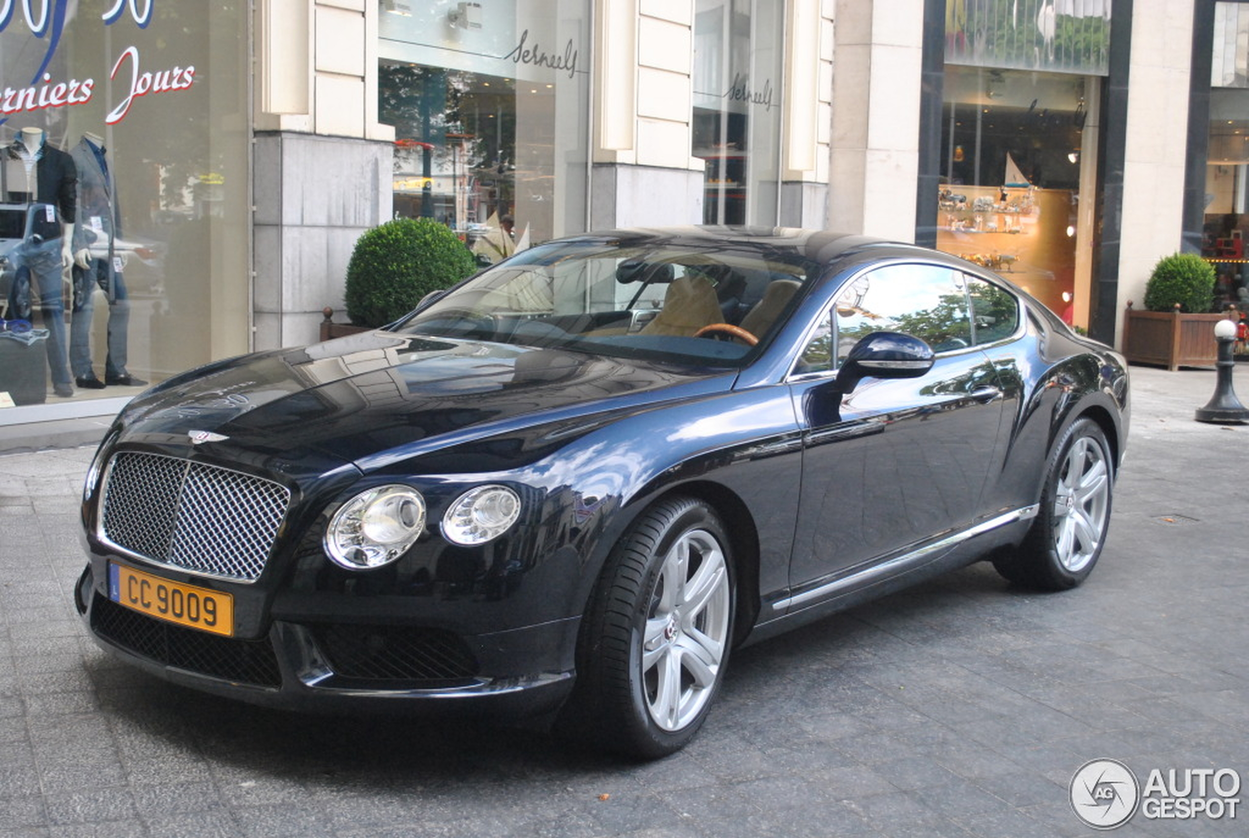 Bentley Continental GT V8