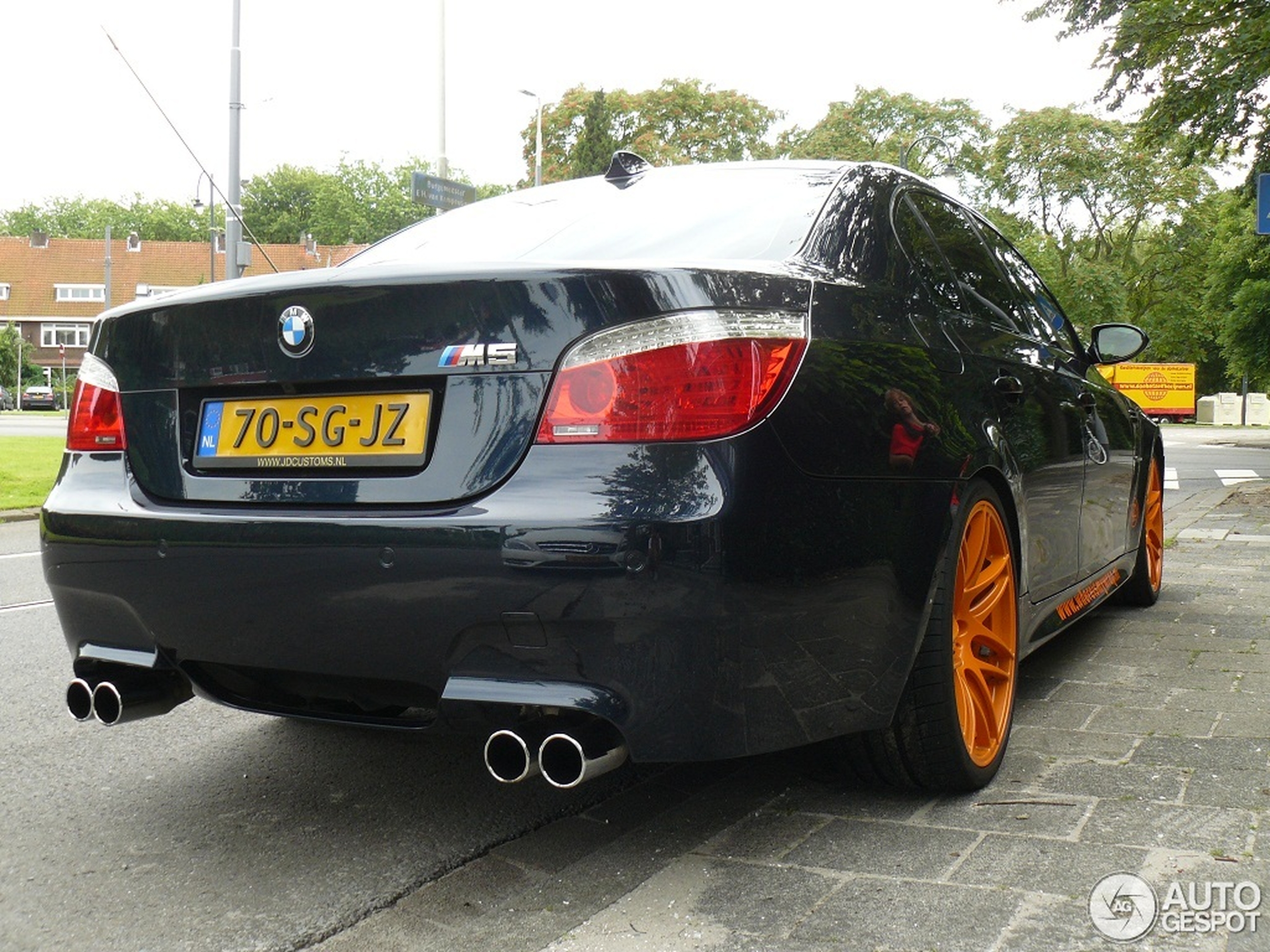 BMW M5 E60 2005