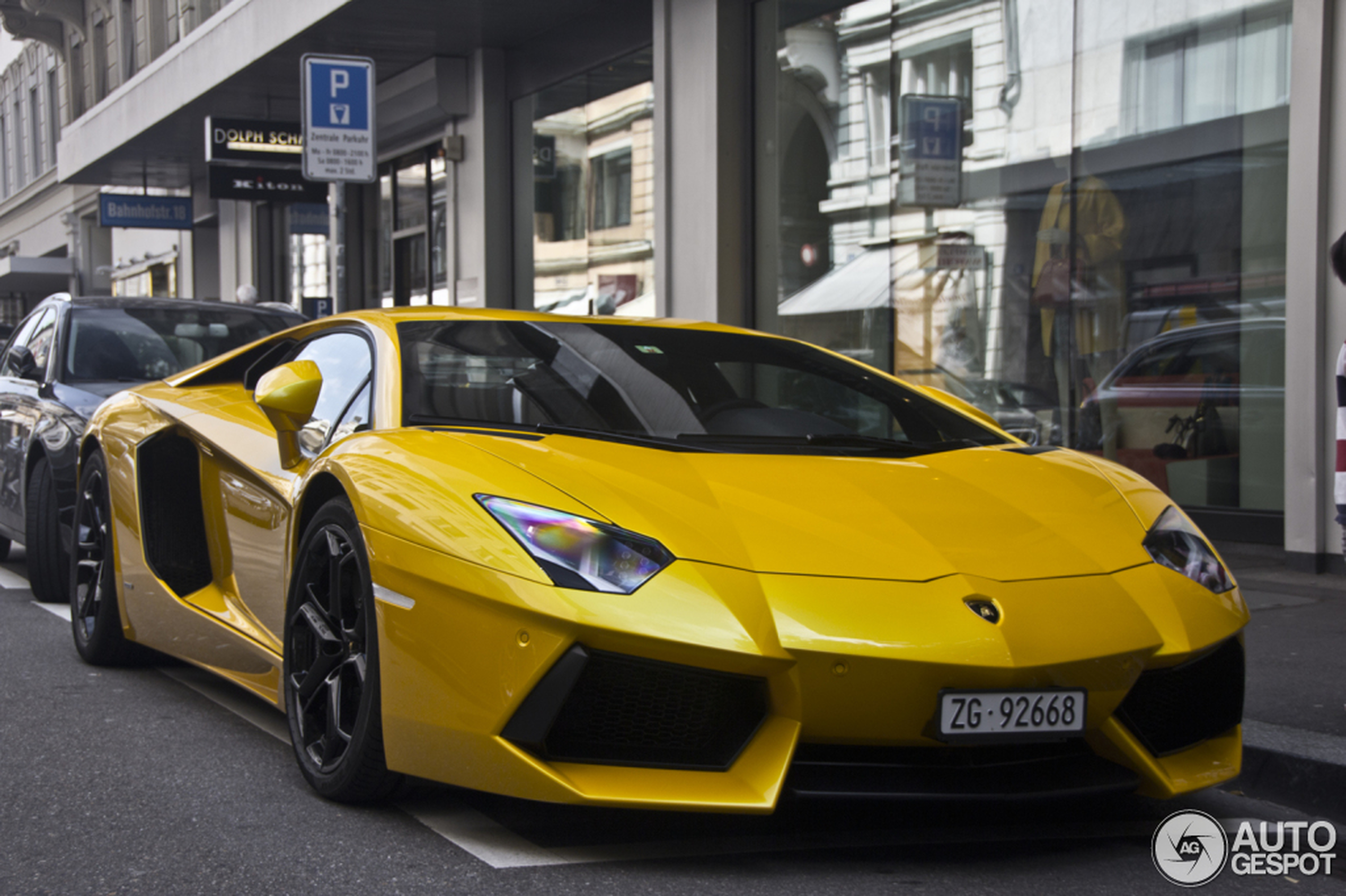 Lamborghini Aventador LP700-4