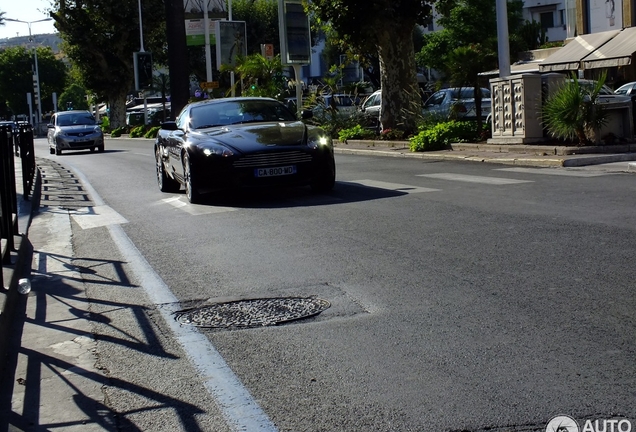 Aston Martin DB9