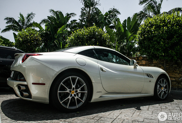 Ferrari California