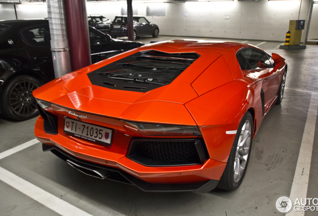 Lamborghini Aventador LP700-4