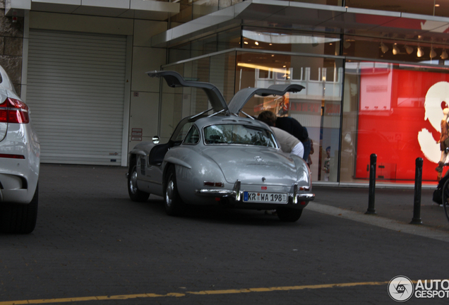 Mercedes-Benz 300SL Gullwing