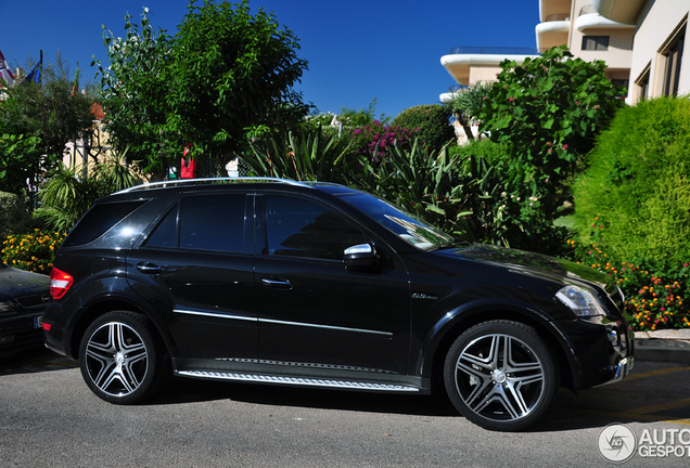 Mercedes-Benz ML 63 AMG W164 2009