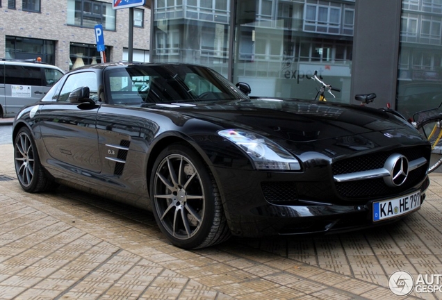 Mercedes-Benz SLS AMG