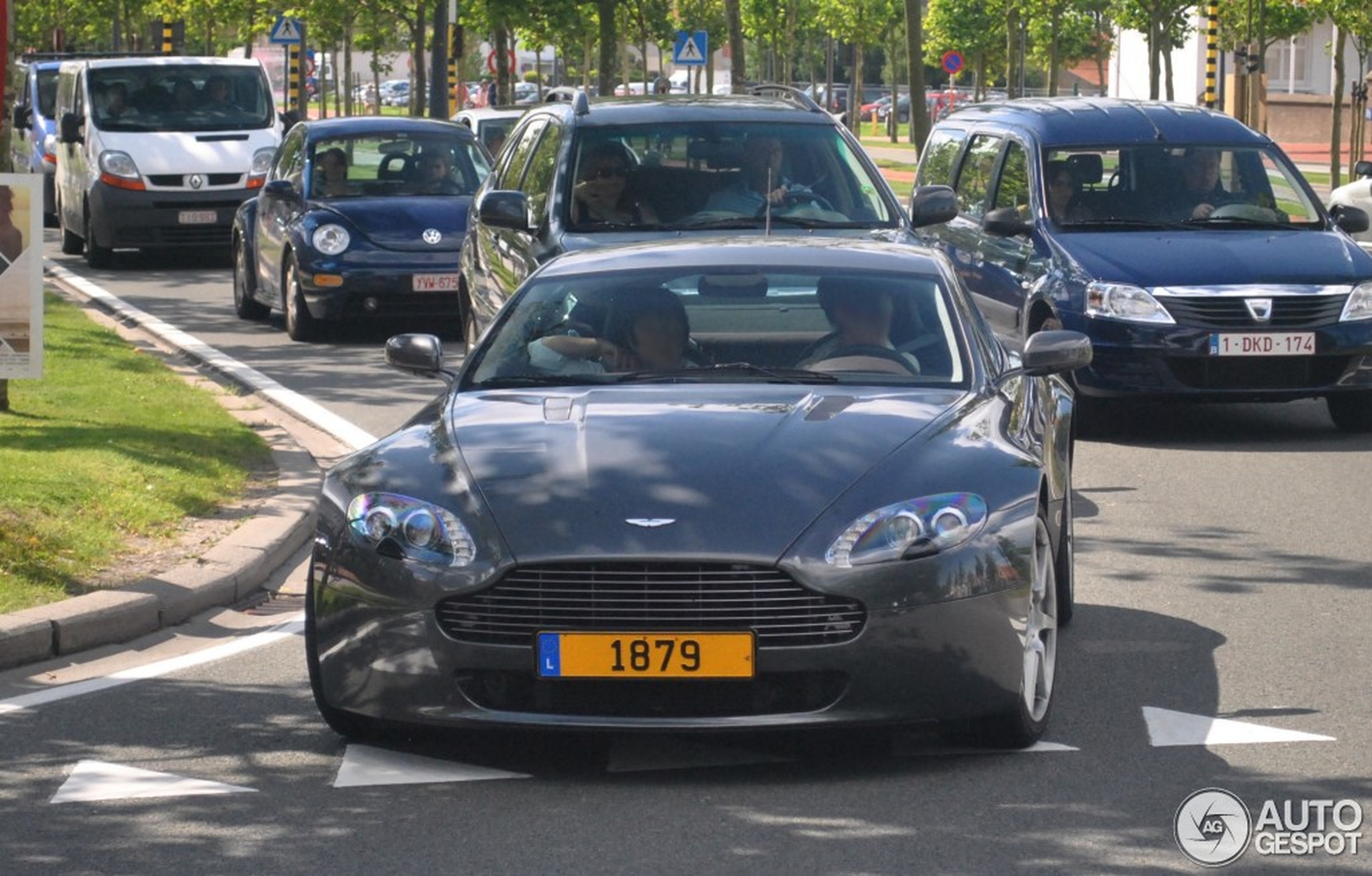 Aston Martin V8 Vantage