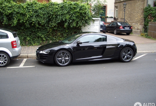 Audi R8 V10