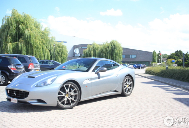 Ferrari California