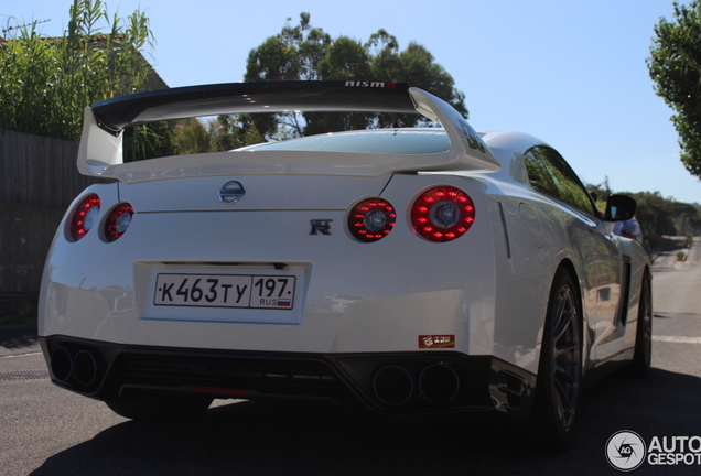 Nissan GT-R 2011