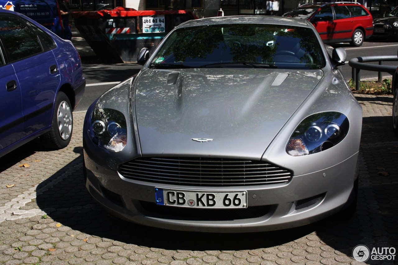 Aston Martin DB9 LM