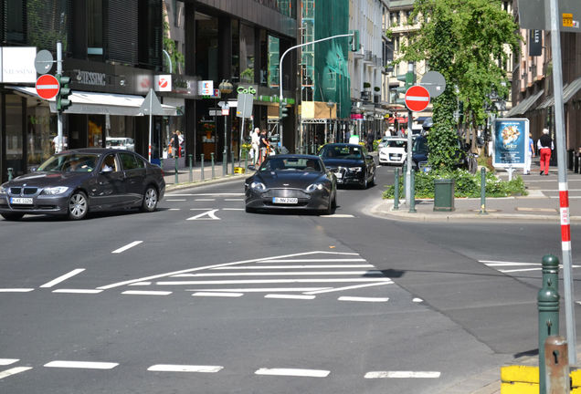 Aston Martin V8 Vantage