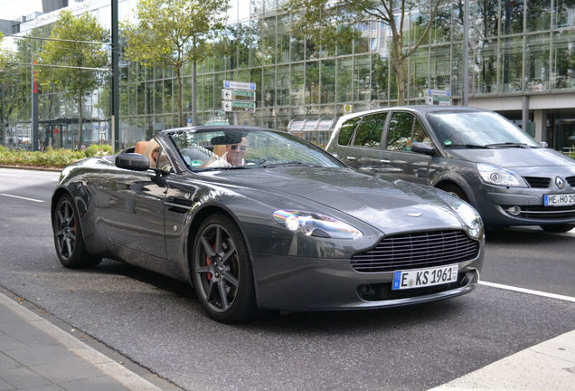 Aston Martin V8 Vantage Roadster