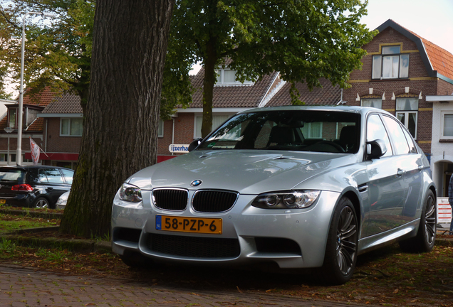 BMW M3 E90 Sedan 2009