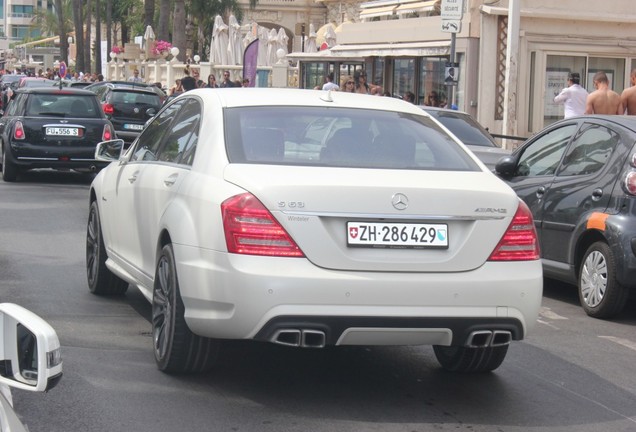 Mercedes-Benz S 63 AMG W221 2011