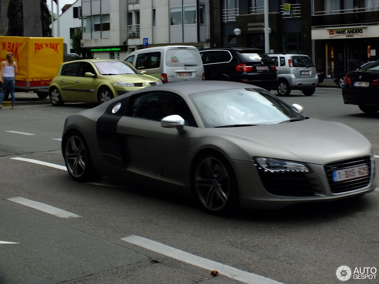 Audi R8