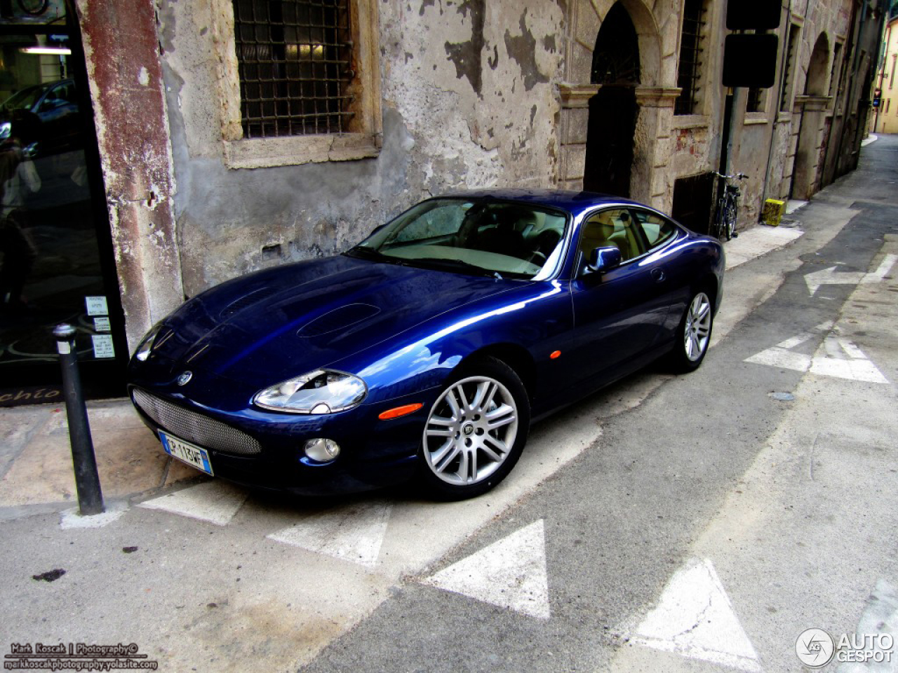 Jaguar XKR