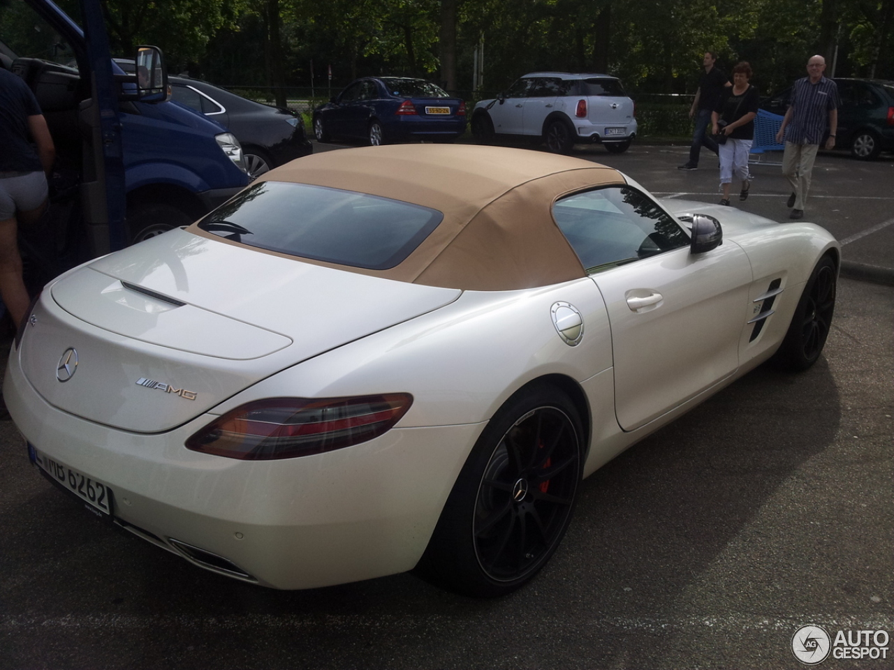 Mercedes-Benz SLS AMG Roadster