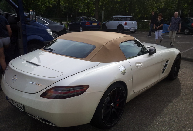 Mercedes-Benz SLS AMG Roadster