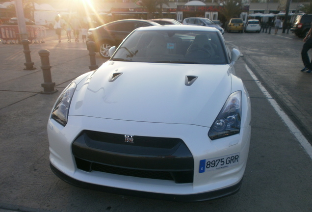 Nissan GT-R