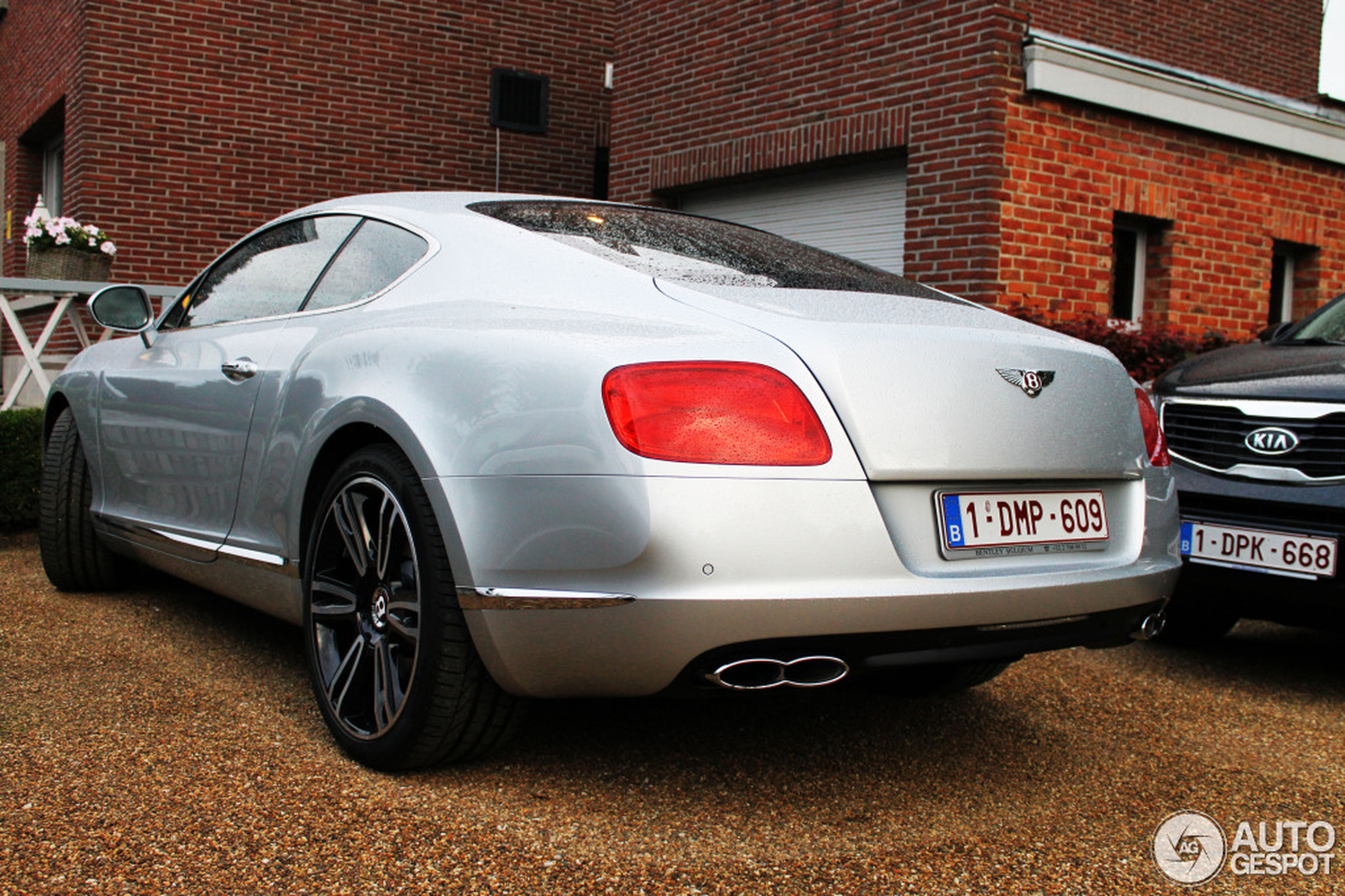 Bentley Continental GT V8