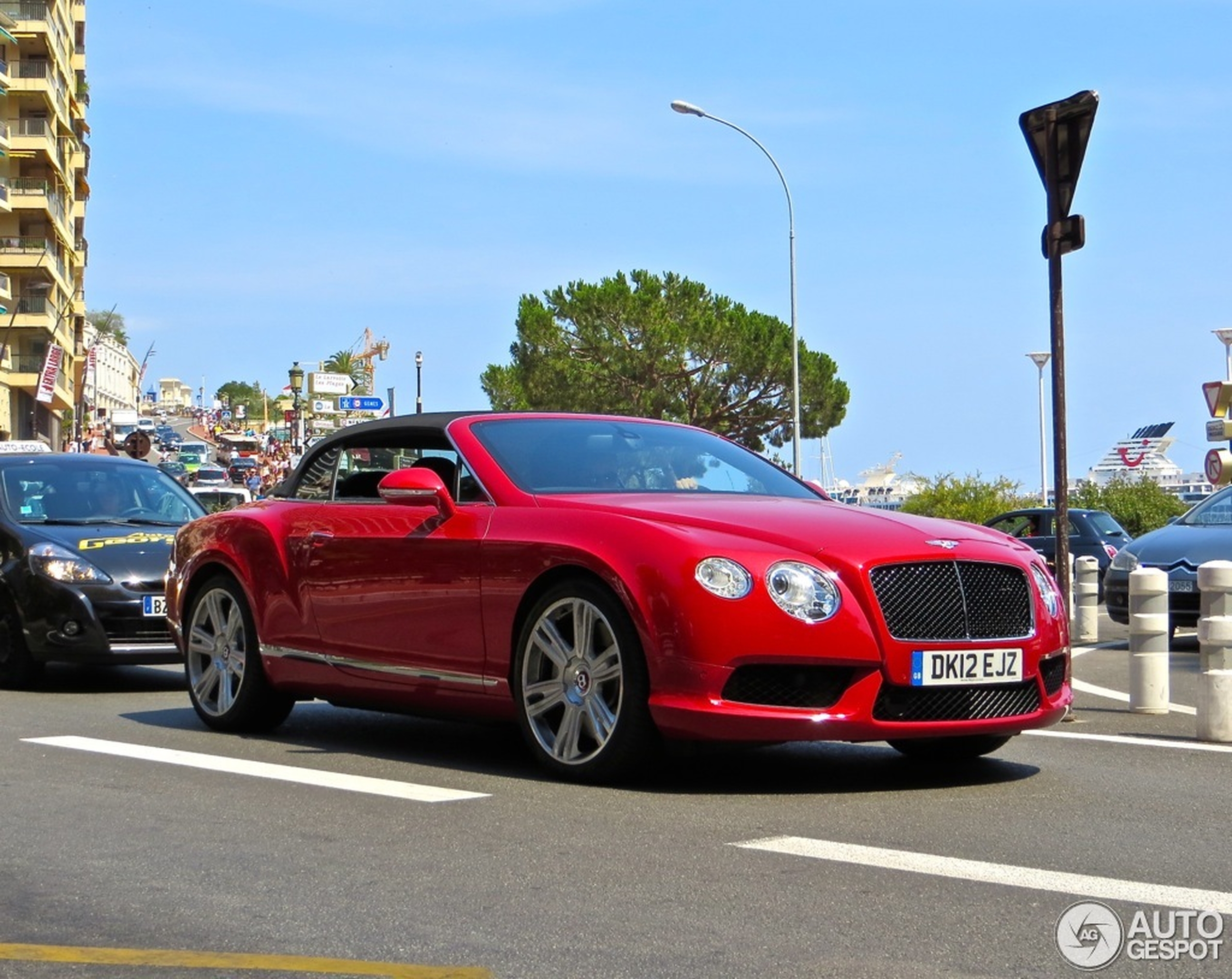 Bentley Continental GTC V8