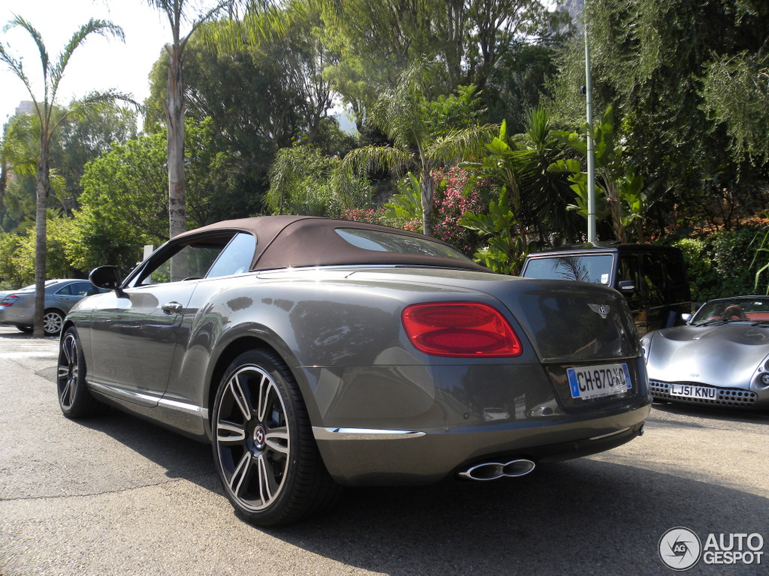 Bentley Continental GTC V8