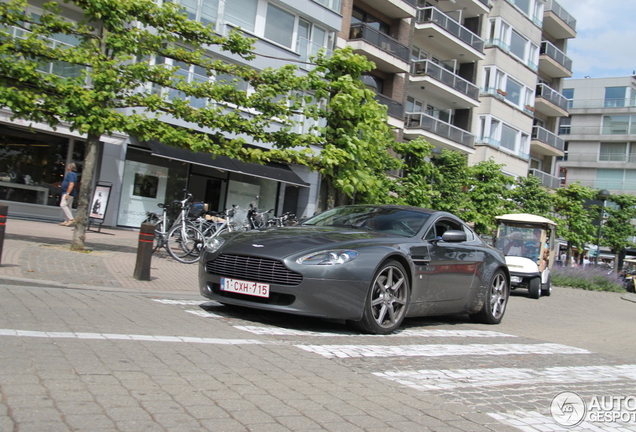 Aston Martin V8 Vantage