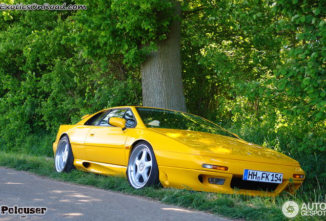 Lotus Esprit S4